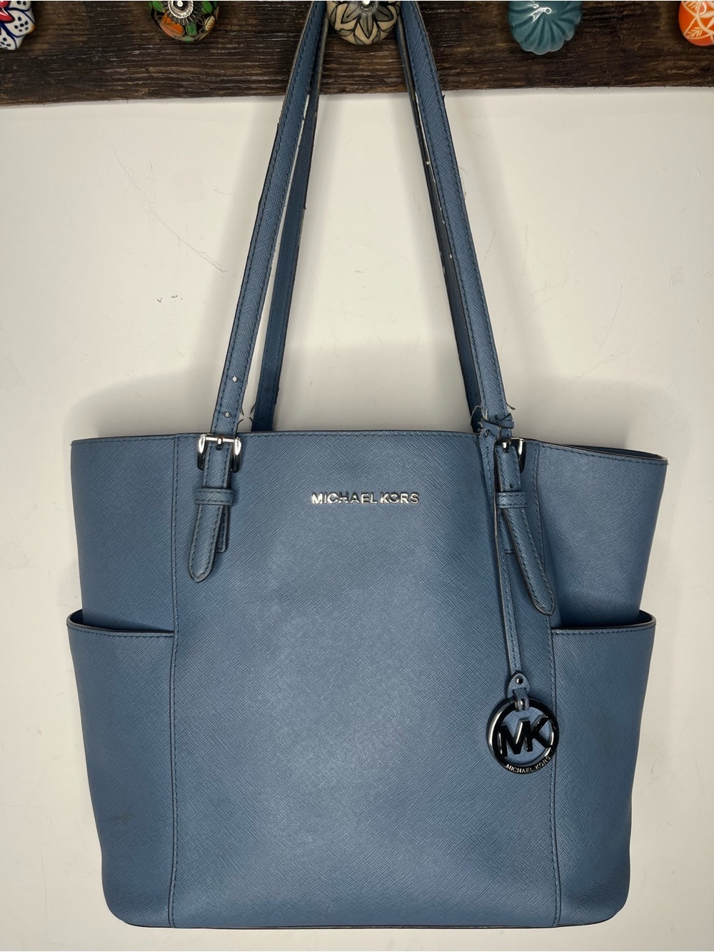 Michael Kors Jet Set Saffiano leather tote bag with silver-tone hardware.